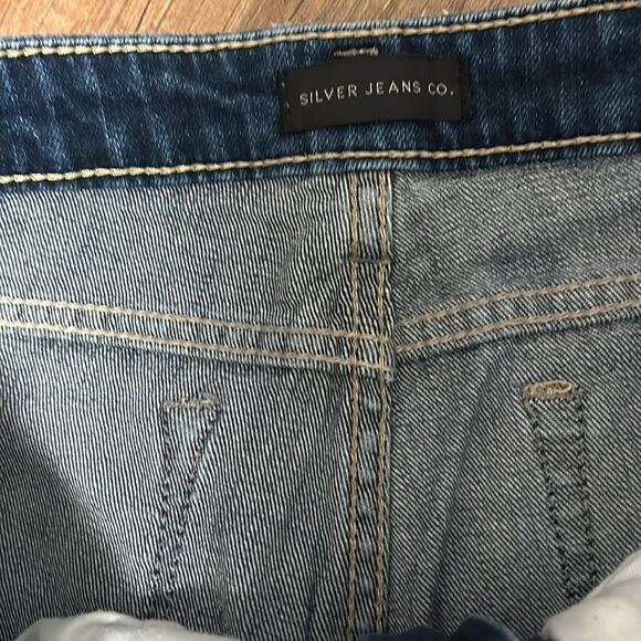 Silver jeans for womens - Picture 3 of 4